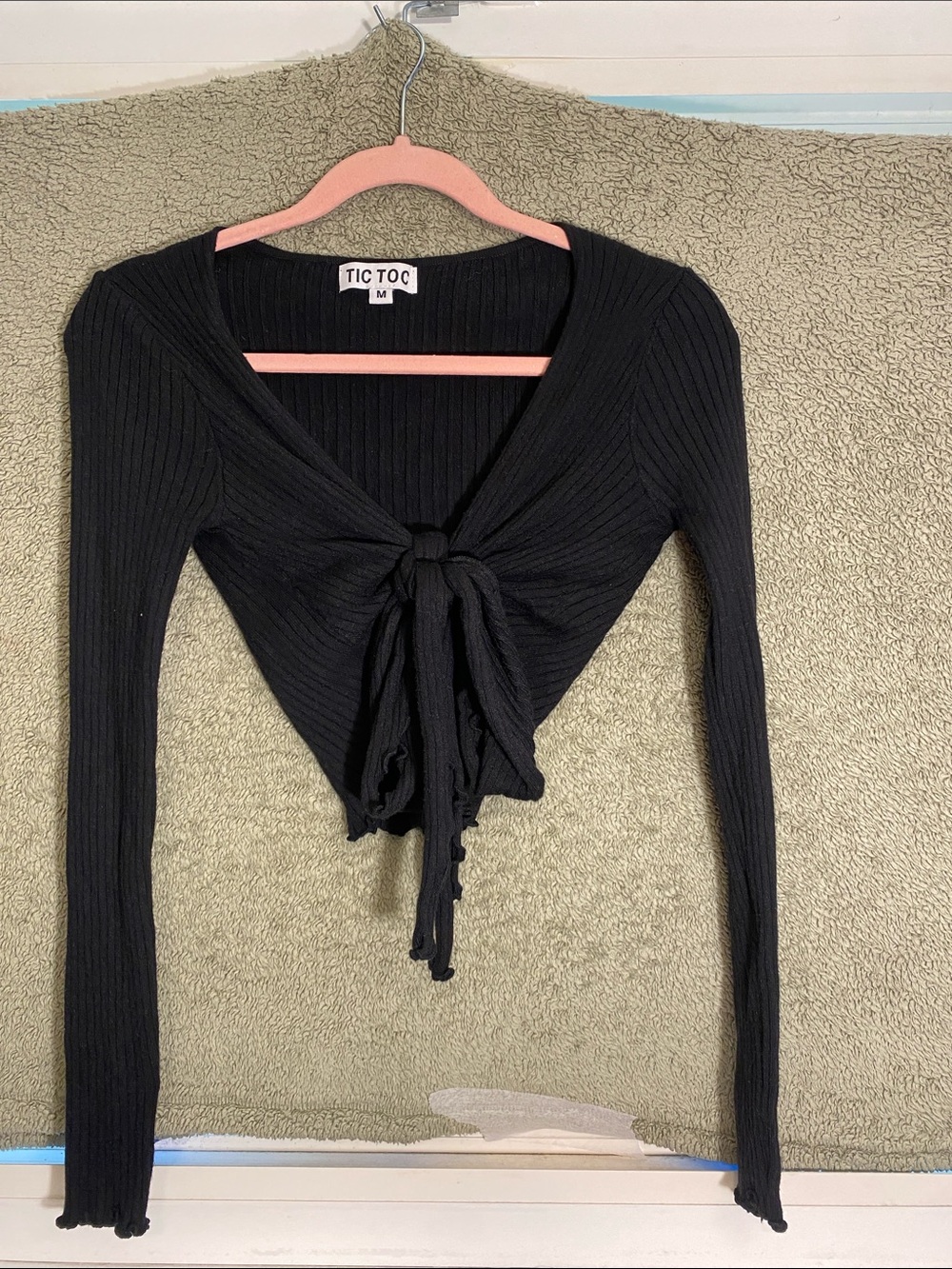 Tic Toc Black Ribbed Tie-Front Long Sleeve Crop Top - Women's